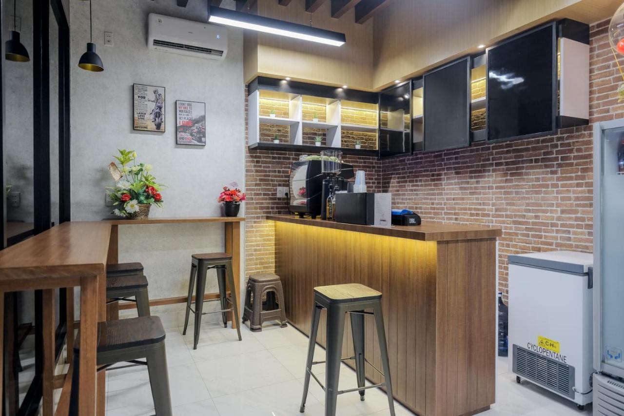 Reddoorz Plus @ Jalan Juanda Медан Екстер'єр фото